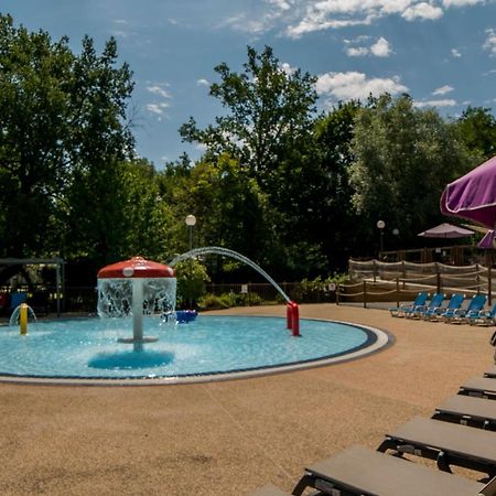 Le Camping Des 3 Lacs Belmont-Tramonet Exterior foto